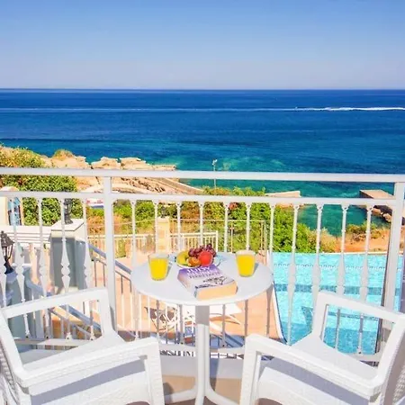 Vila Skala Sleeps 6 Pool Air Con Wifi