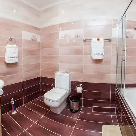 Vila Skala Sleeps 6 Pool Air Con Wifi *