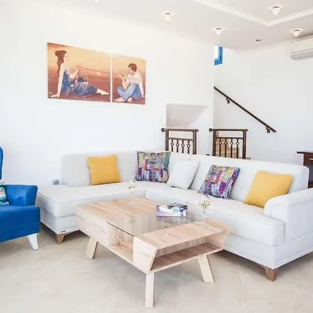 Villa Skala Sleeps 6 Pool Air Con Wifi Spathíon